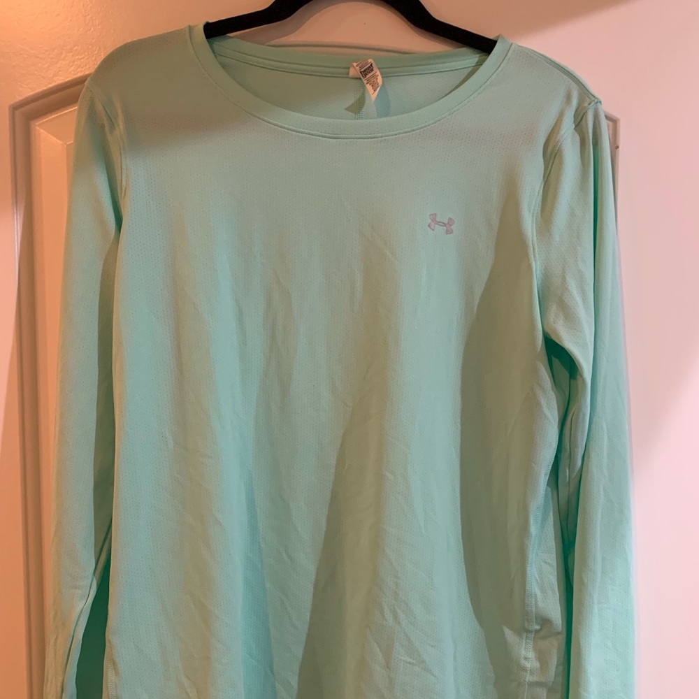 Under armor work out shirt